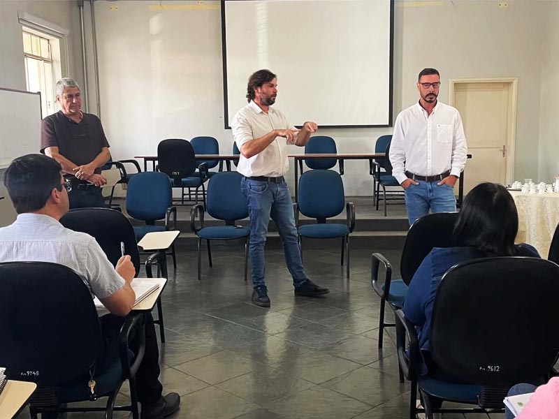 Projeto oferece consultas oftalmológicas para todos os alunos da rede municipal de Paraguaçu