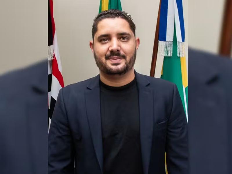 Justiça afasta prefeito de Ourinhos por 90 dias em investigação sobre educação