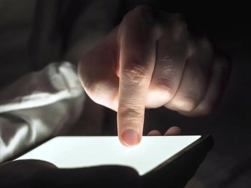 Lei amplia punição a crimes sexuais online contra crianças; entenda