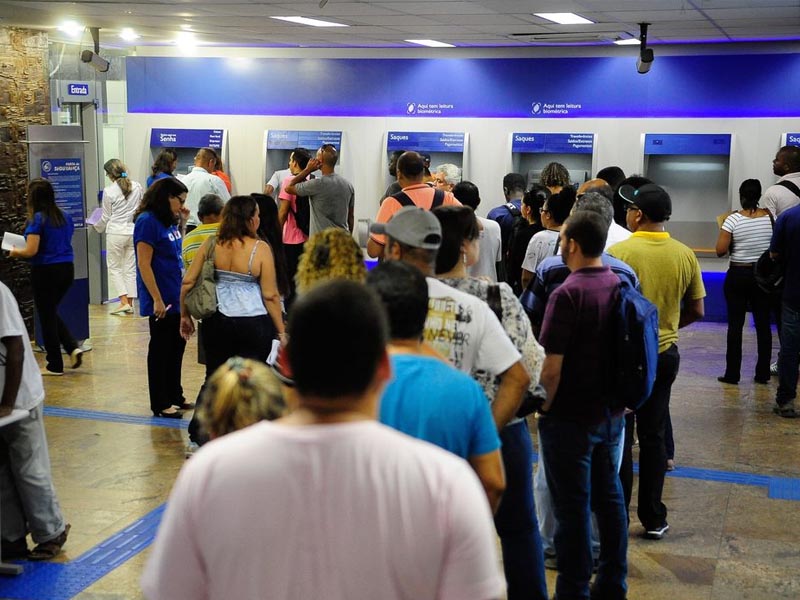 Bancários farão paralisação de 24 horas nesta quinta-feira