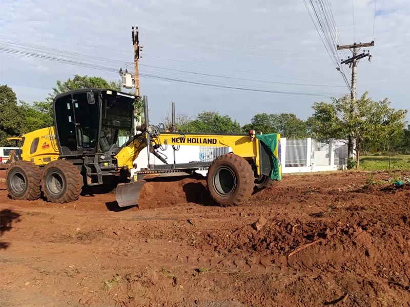Pavimentação avança e transforma ruas do Jardim Bela Vista