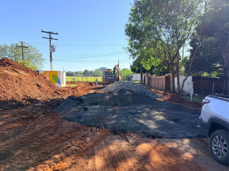 Pavimentação, calçada e drenagem transformam ruas do Jardim Bela Vista