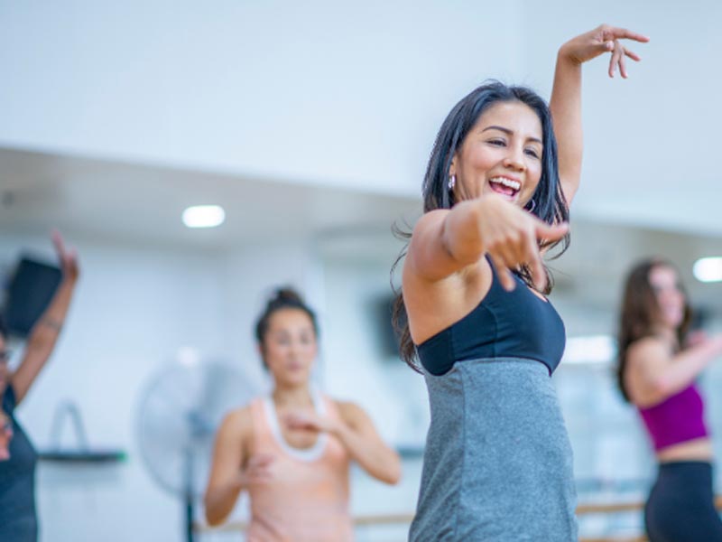 Secretaria de Esportes oferece vagas gratuitas para aulas de Zumba e Ritmos