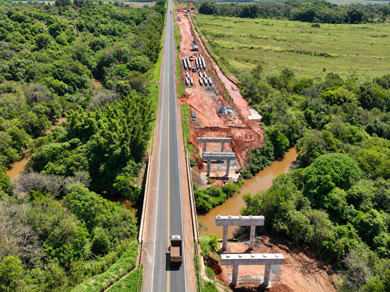 Eixo SP realiza içamento de vigas na SP-284, em Paraguaçu Paulista, a partir desta sexta-feira