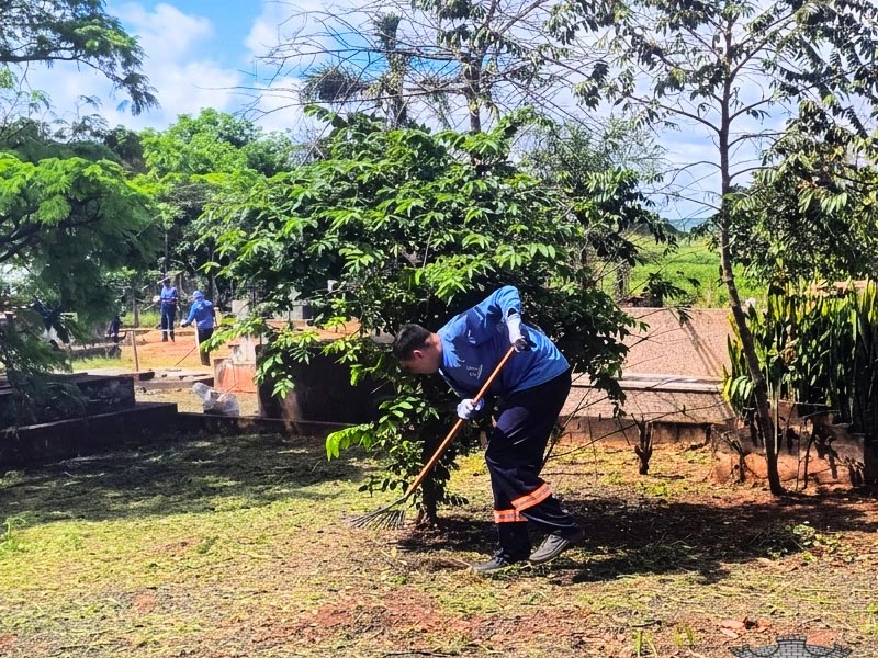 Prefeitura realiza mutirão de limpeza e roçagem no Cemitério de Conceição de Monte Alegre
