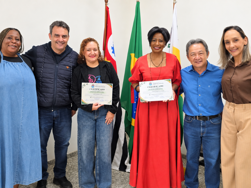 Prefeitura homenageia psicólogas por ações de valorização da saúde mental dos servidores