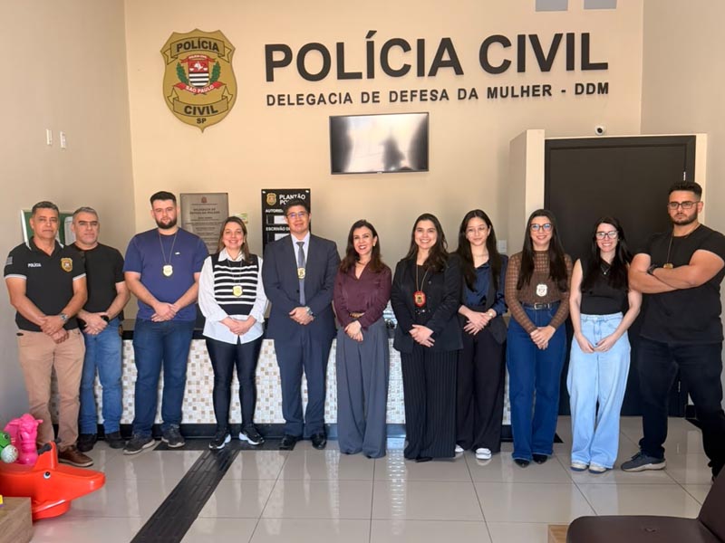 Secretária de Estado de Políticas para a Mulher visita DDM de Paraguaçu Paulista